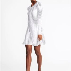 5 for $25 NWT Old Navy Striped Swing Dress